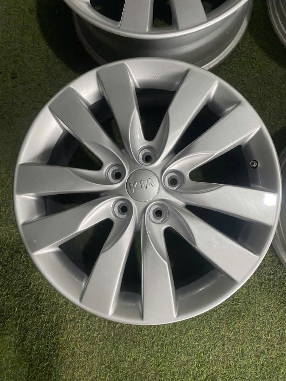 Mâm kia forte 17 inch