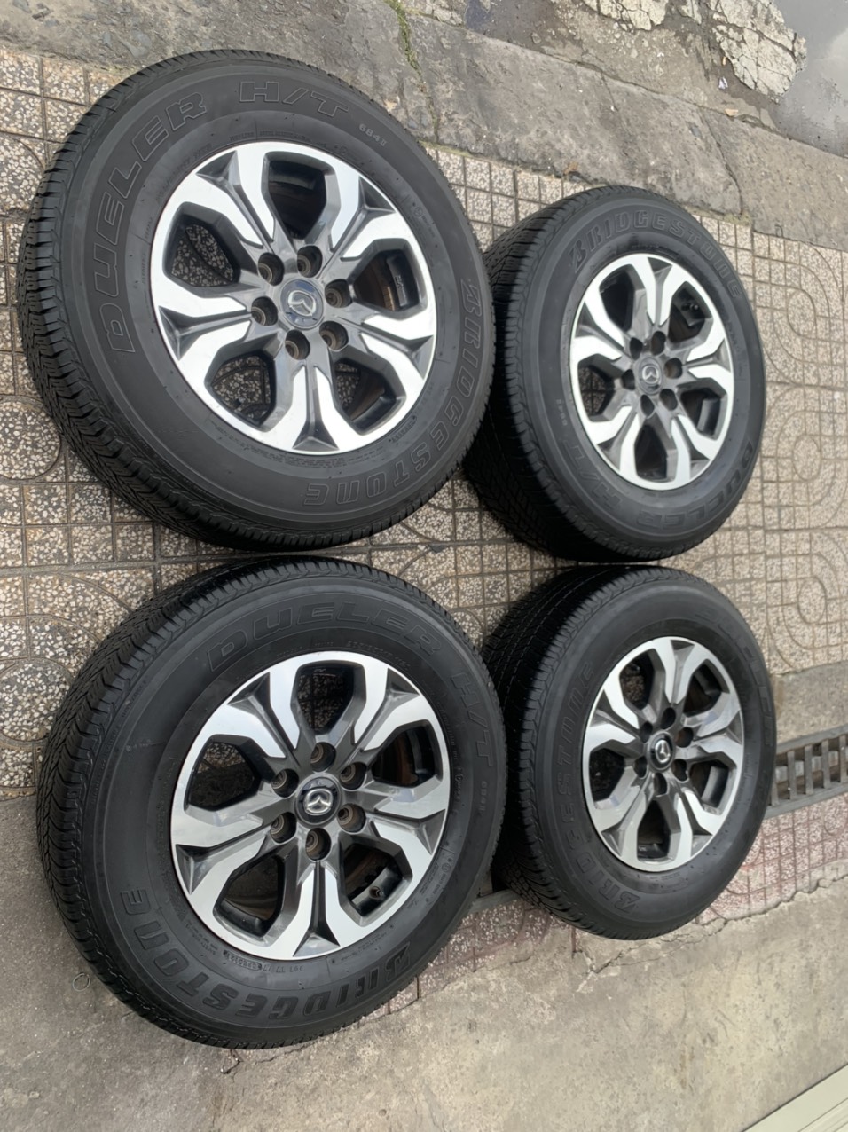 Mâm Mazda BT-50 lắp lốp 265/65R17
