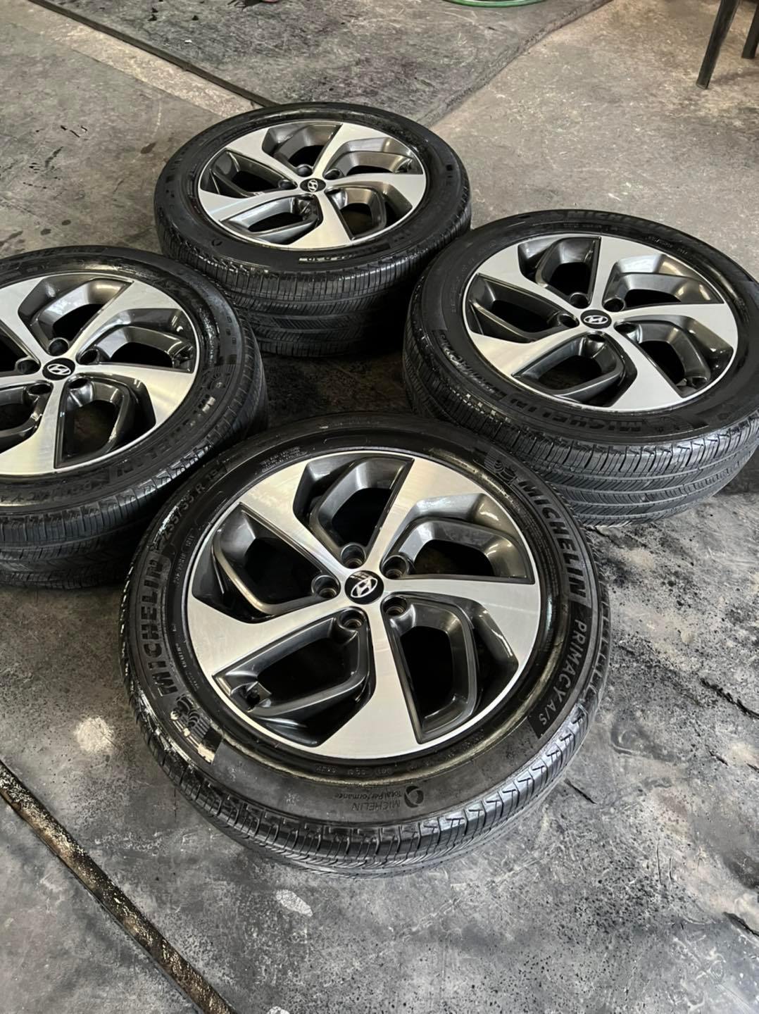 Mâm Hyundai Tucson lắp lốp 245/45R19