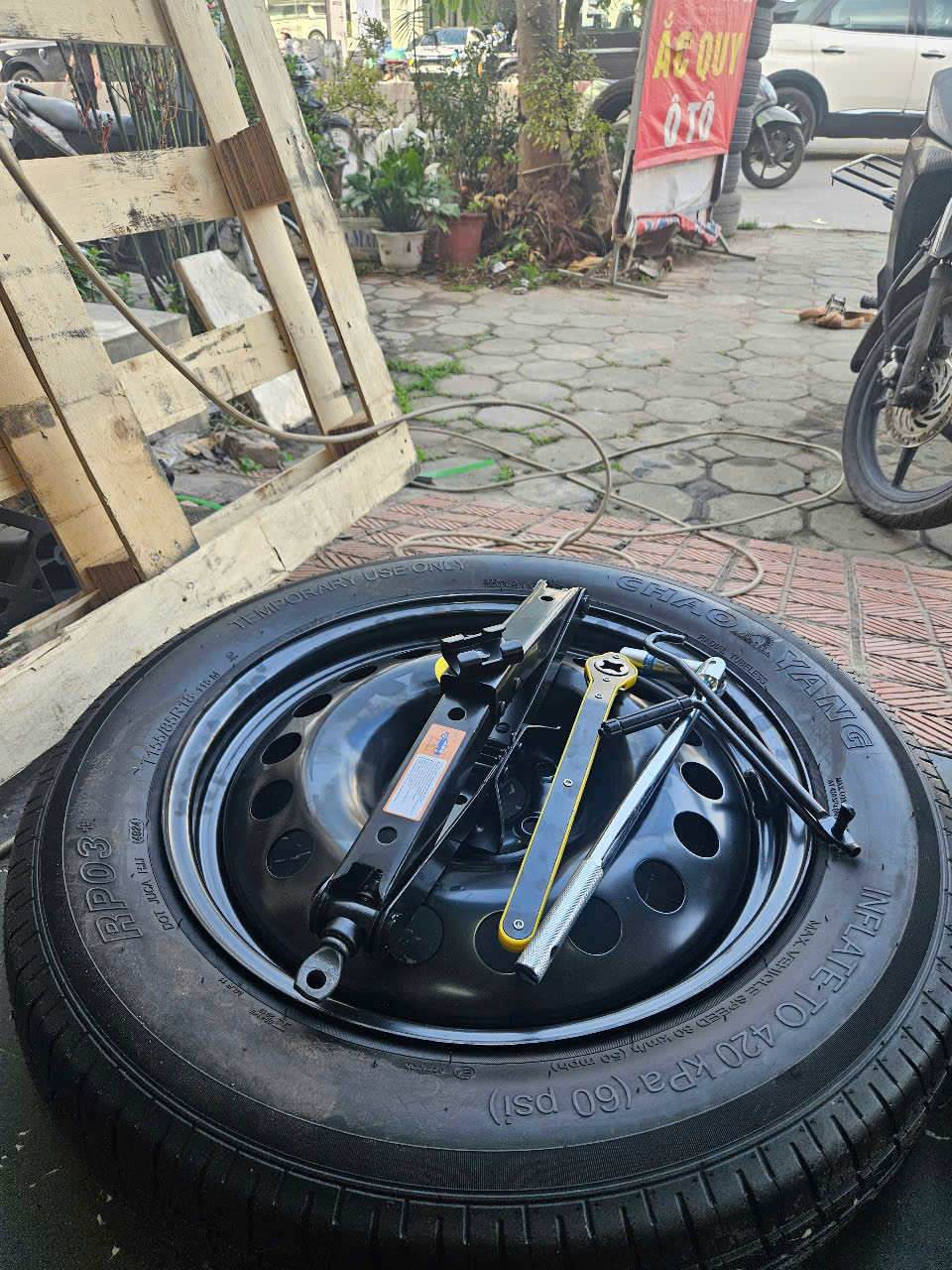 Mâm lốp dự phòng Vinfast VF6, Vf6 Plus