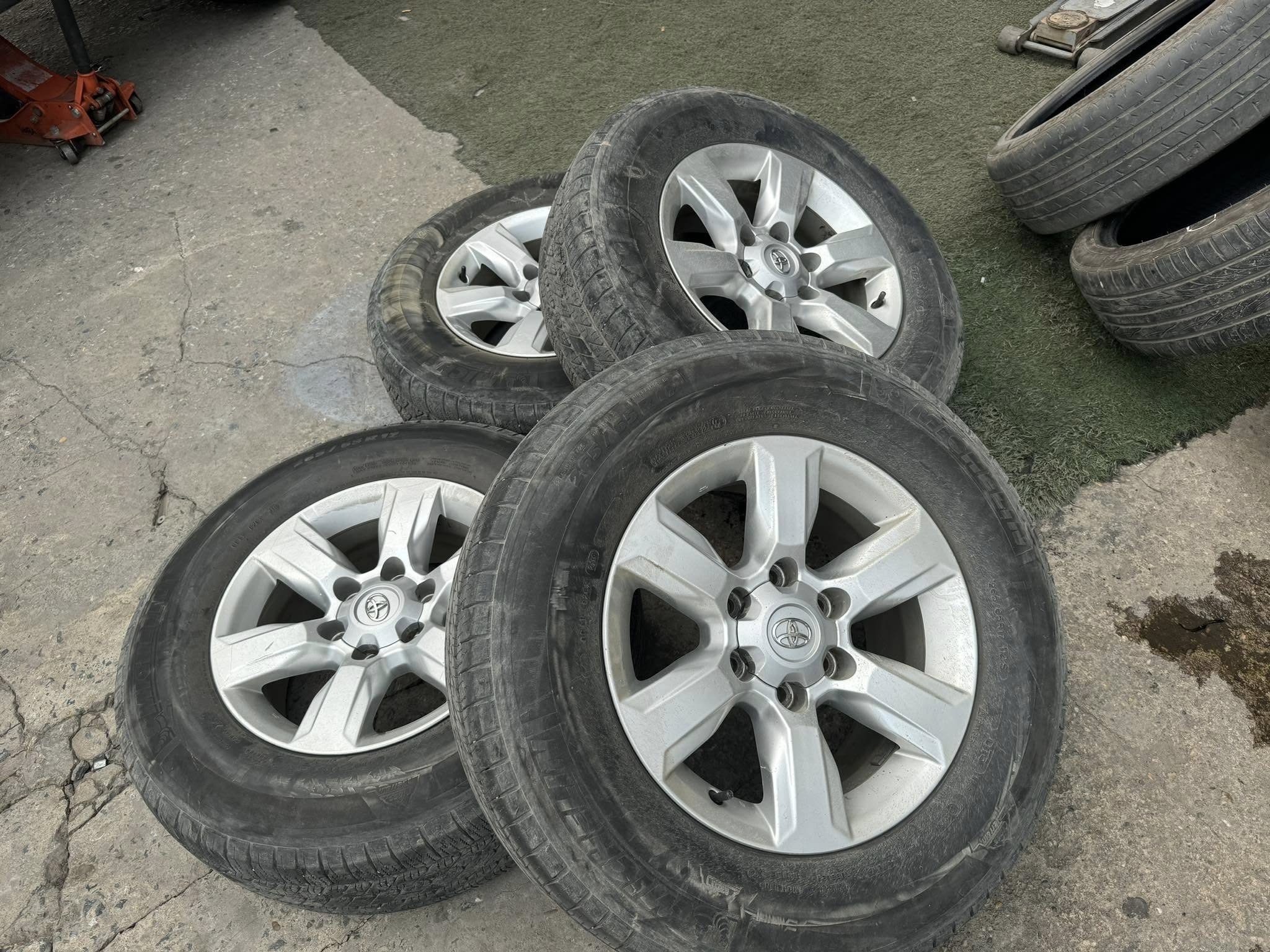 Mâm lốp lazang Toyota LandCruiser Prado 2015 17 inch lốp 265/65R17