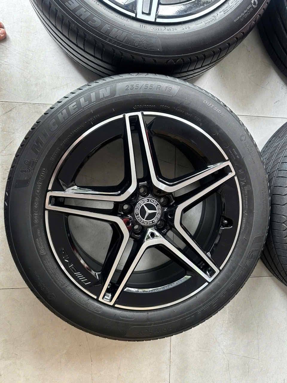 Mâm lốp Lazang Mercedes GLC300 2021 19 inch lốp 235/55R19