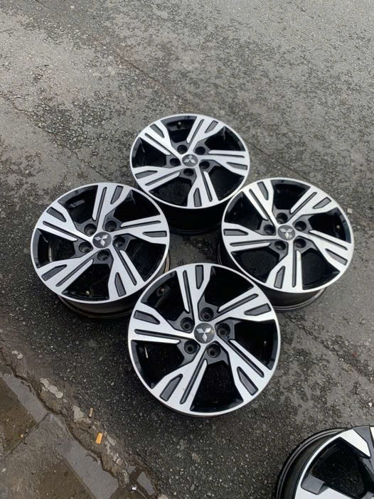 Bộ mâm lazang Mitsubishi Xpander 16 inch lắp lốp 205/55R16