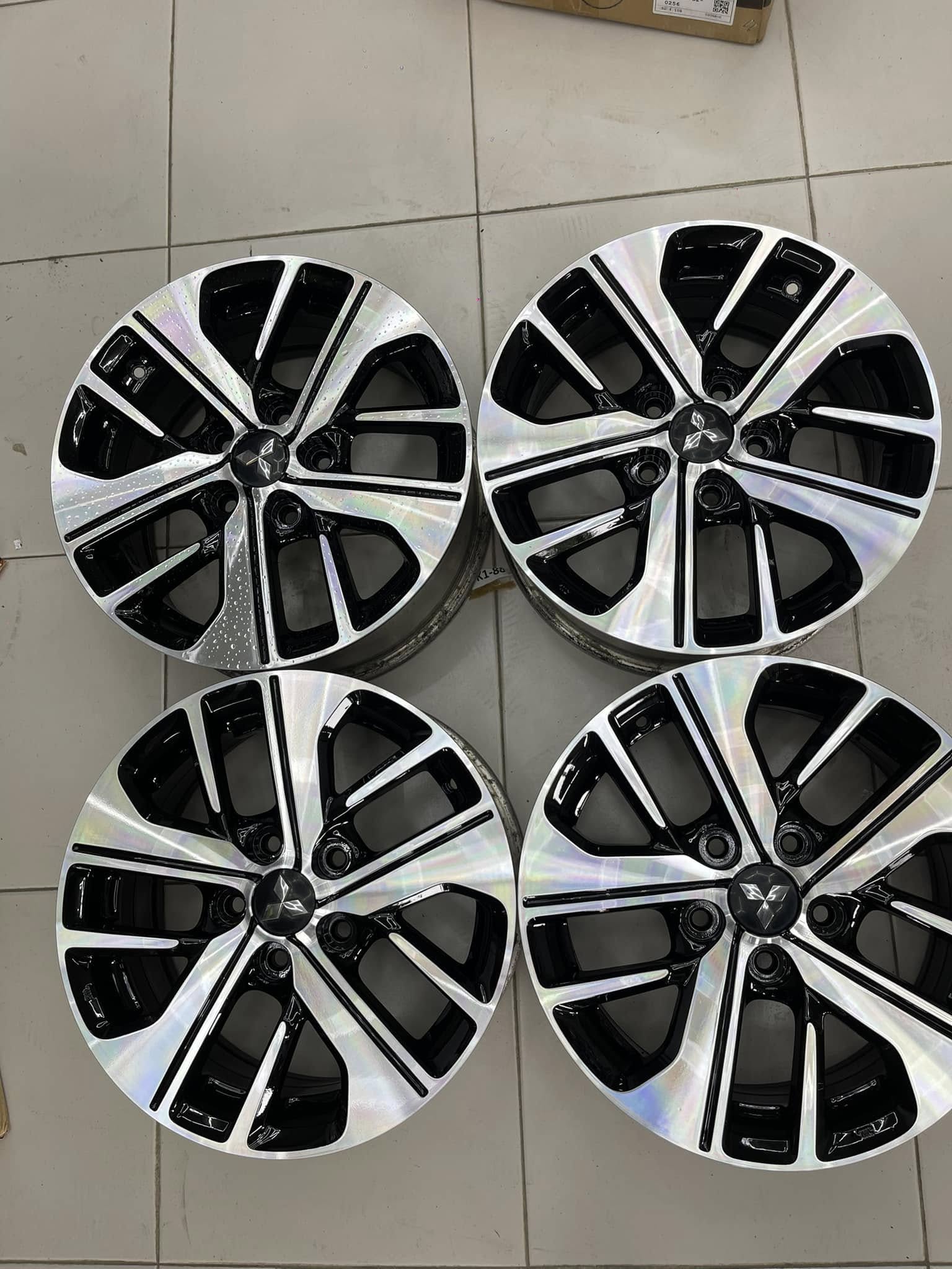 Mâm Lazang 2019 Mitsubishi Xpander AT 16 inch chính hãng tháo xe