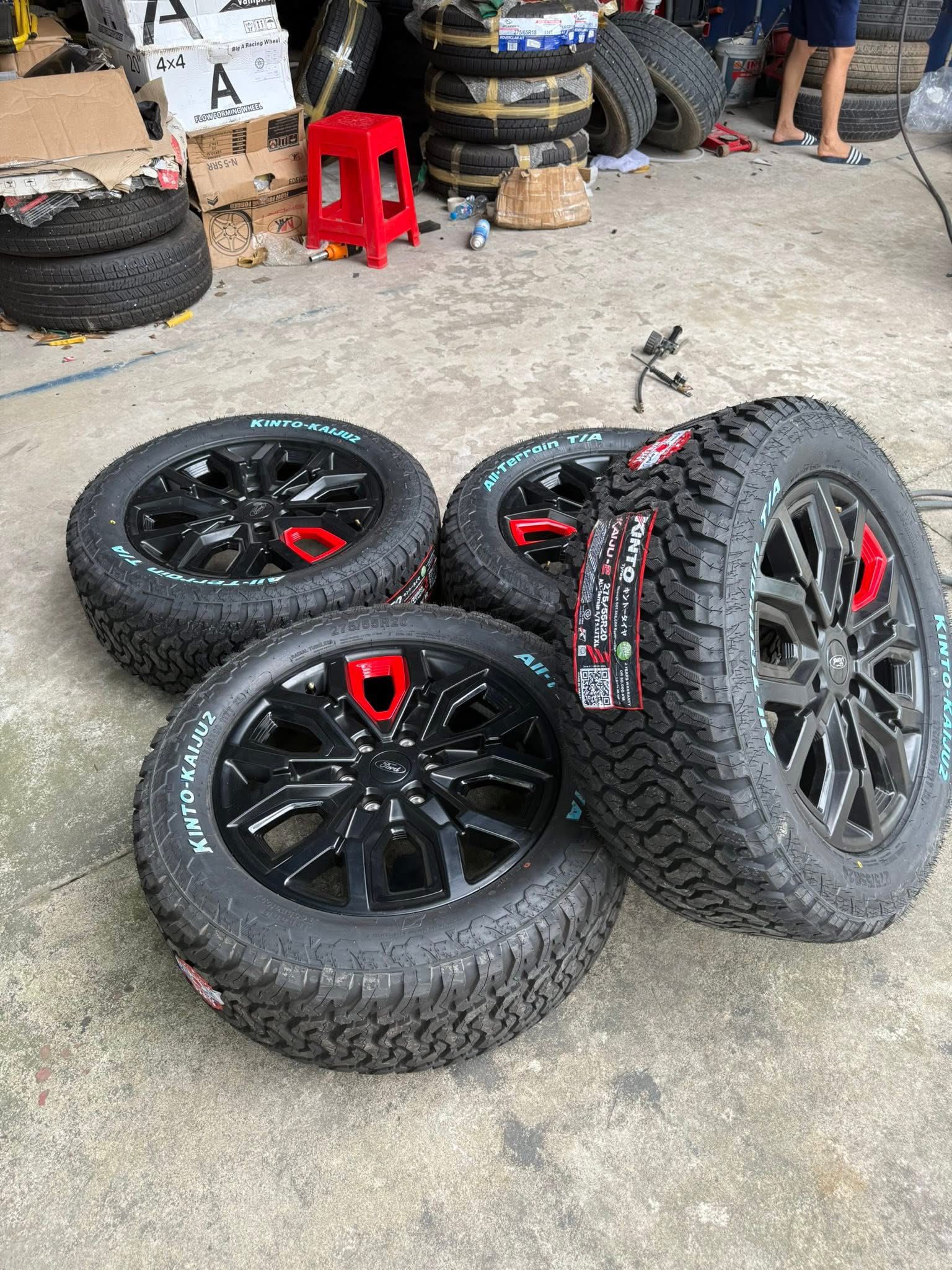 Mâm lốp Lazang Ford Ranger Stormtrak 2024 2025 2026 275/55R20