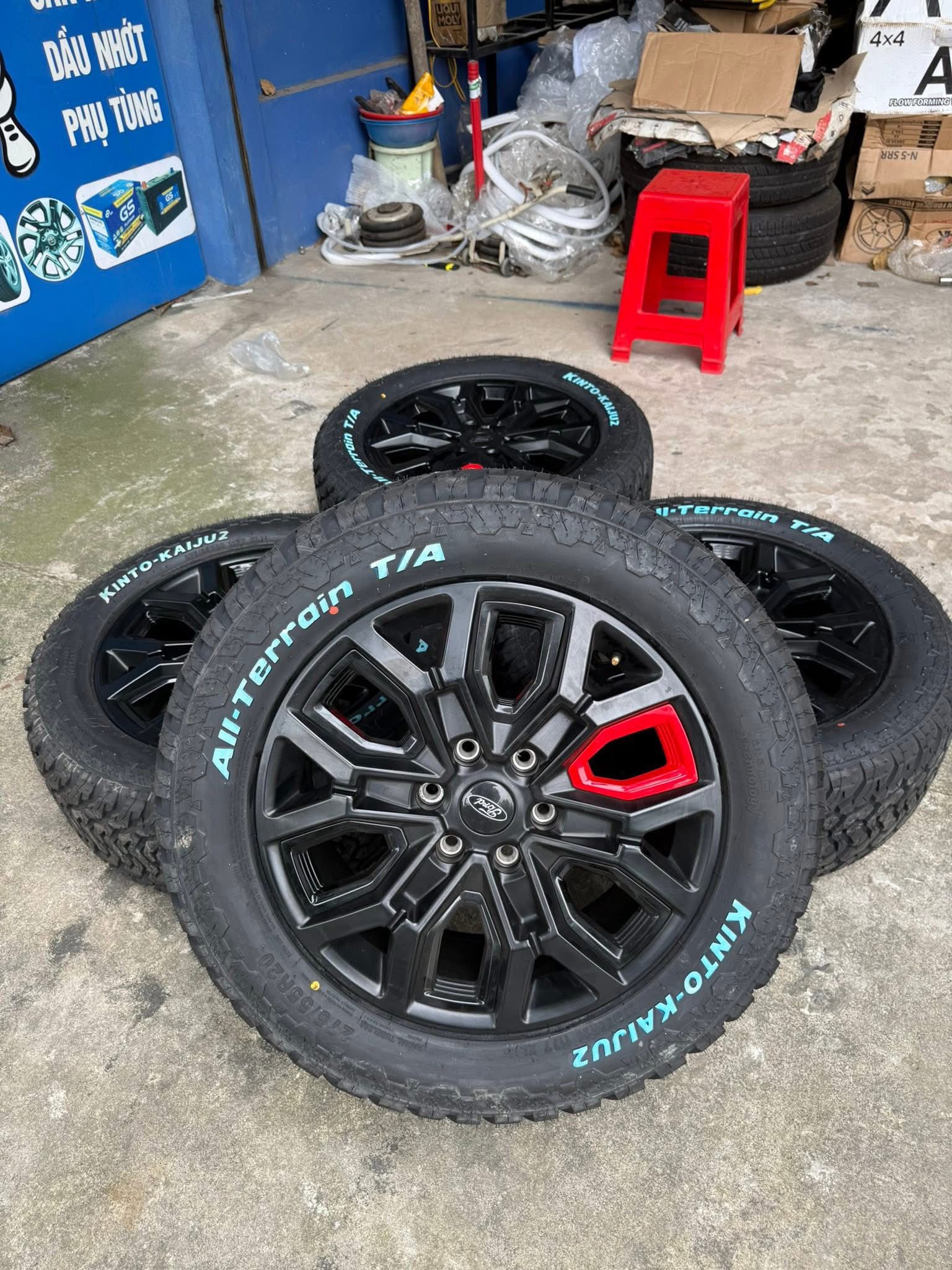 Mâm lốp Lazang Ford Ranger Stormtrak 2024 2025 2026 275/55R20