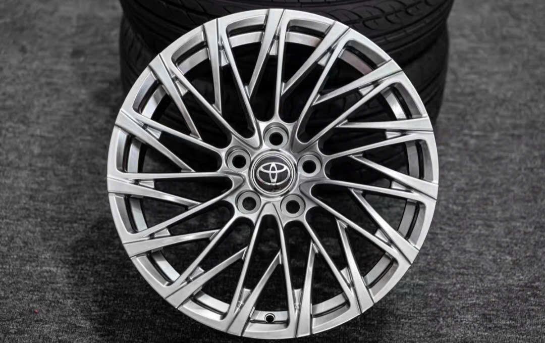 Mẫu mâm lazang theo xe 18 inch lắp Vinfast Limo Green