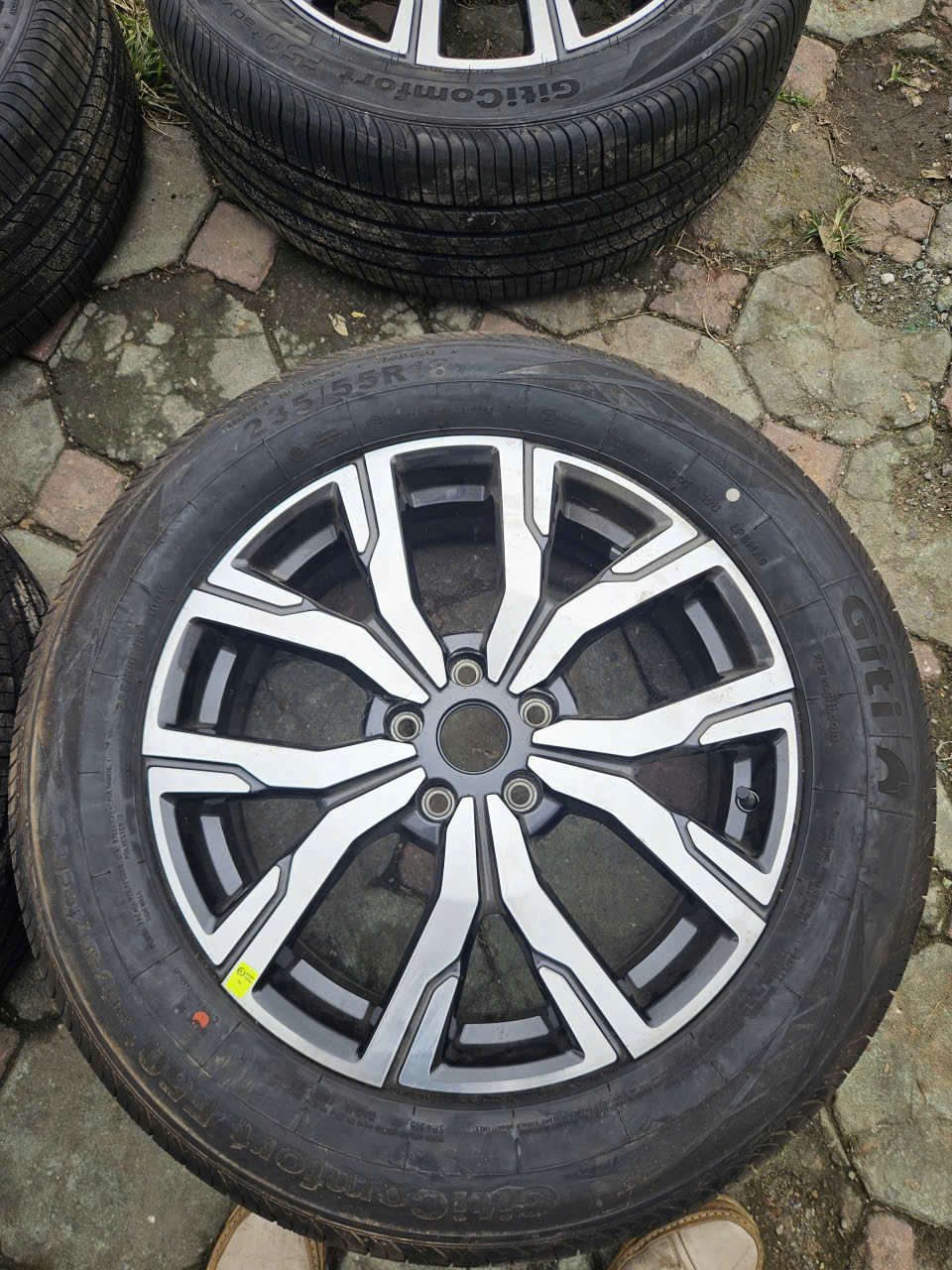 Mâm lazang lốp Ford Territory 2025 19 inch lốp 235/50R19 Goodyear mới 100%