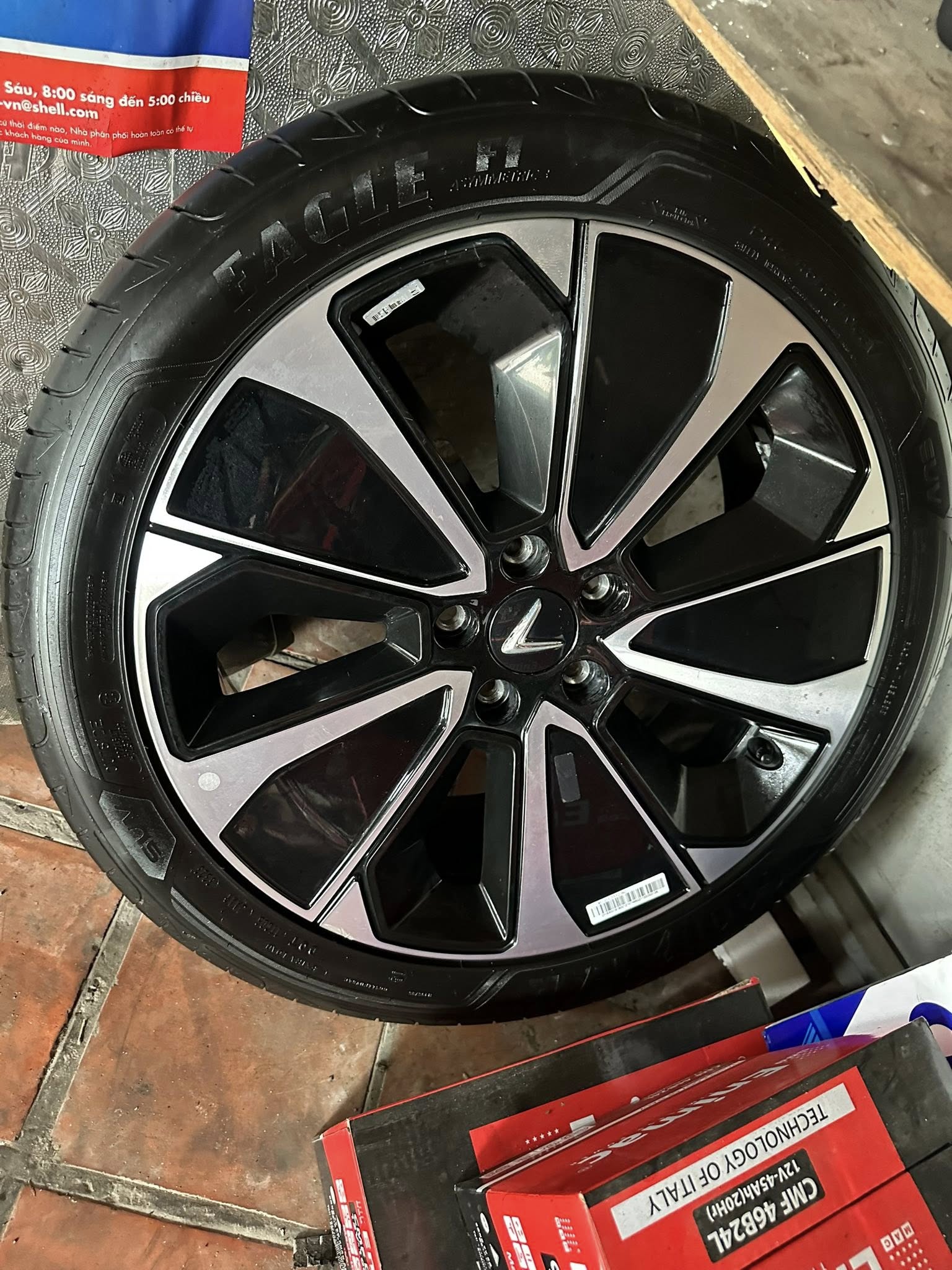 Mâm Lazang 2025 Vinfast Vf8 Plus 20 inch chính hãng tháo xe