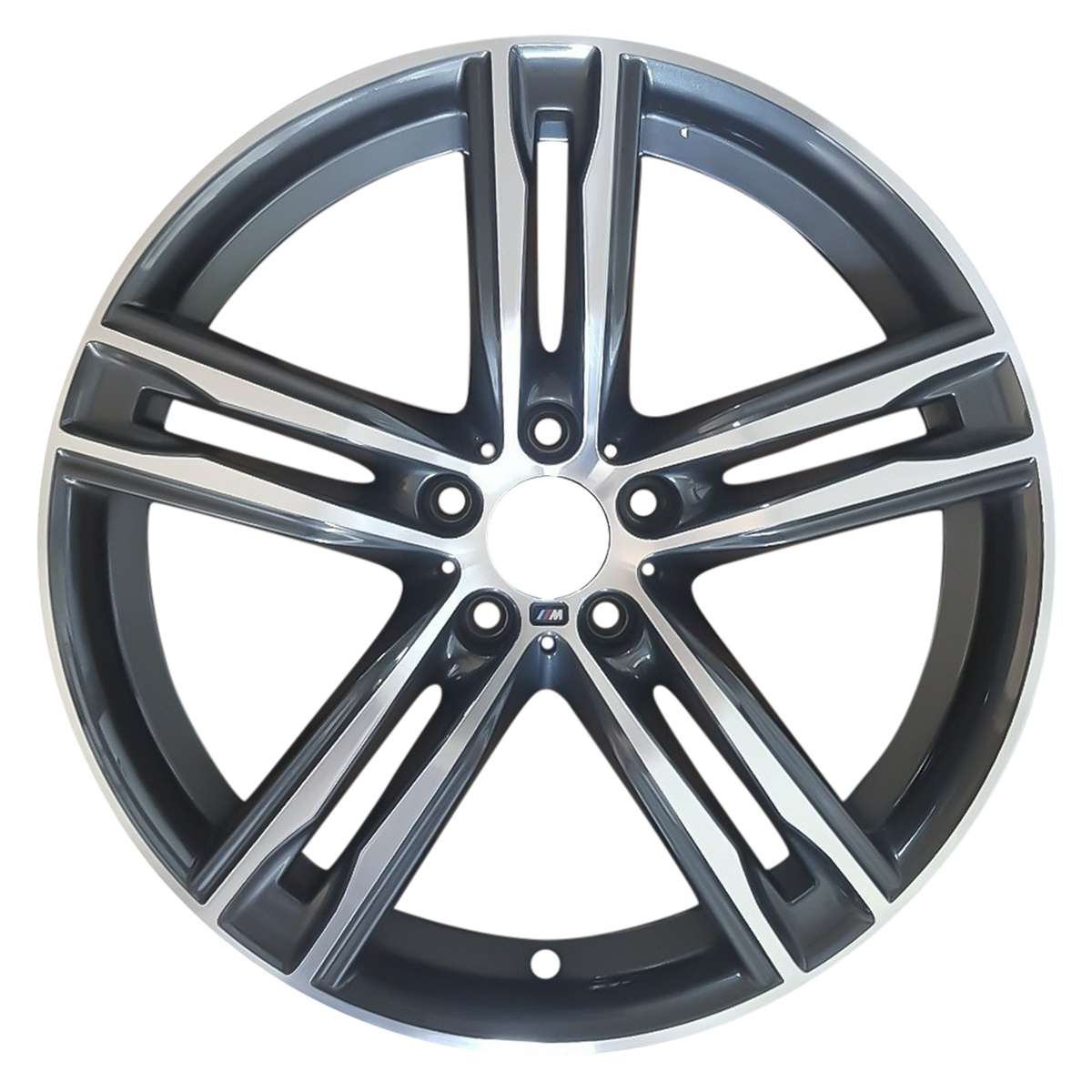 Mâm lazang 2019 BMW M6 20" bánh sau chính hãng theo xe