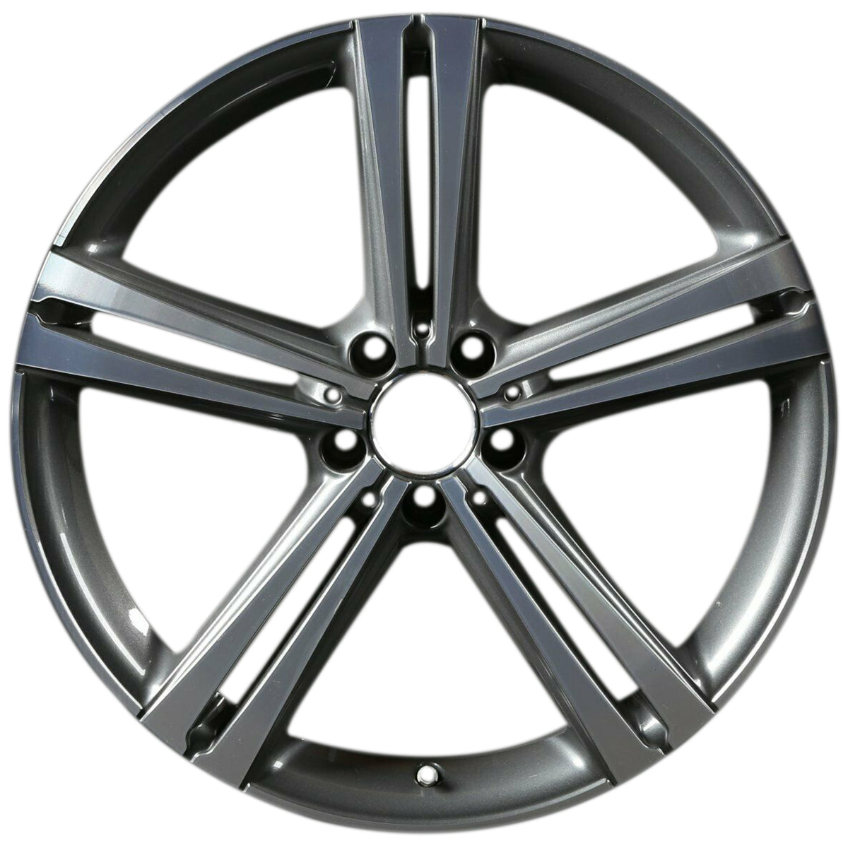 Mâm lazang 2022 Mercedes CLS450 20" bánh sau chính hãng theo xe