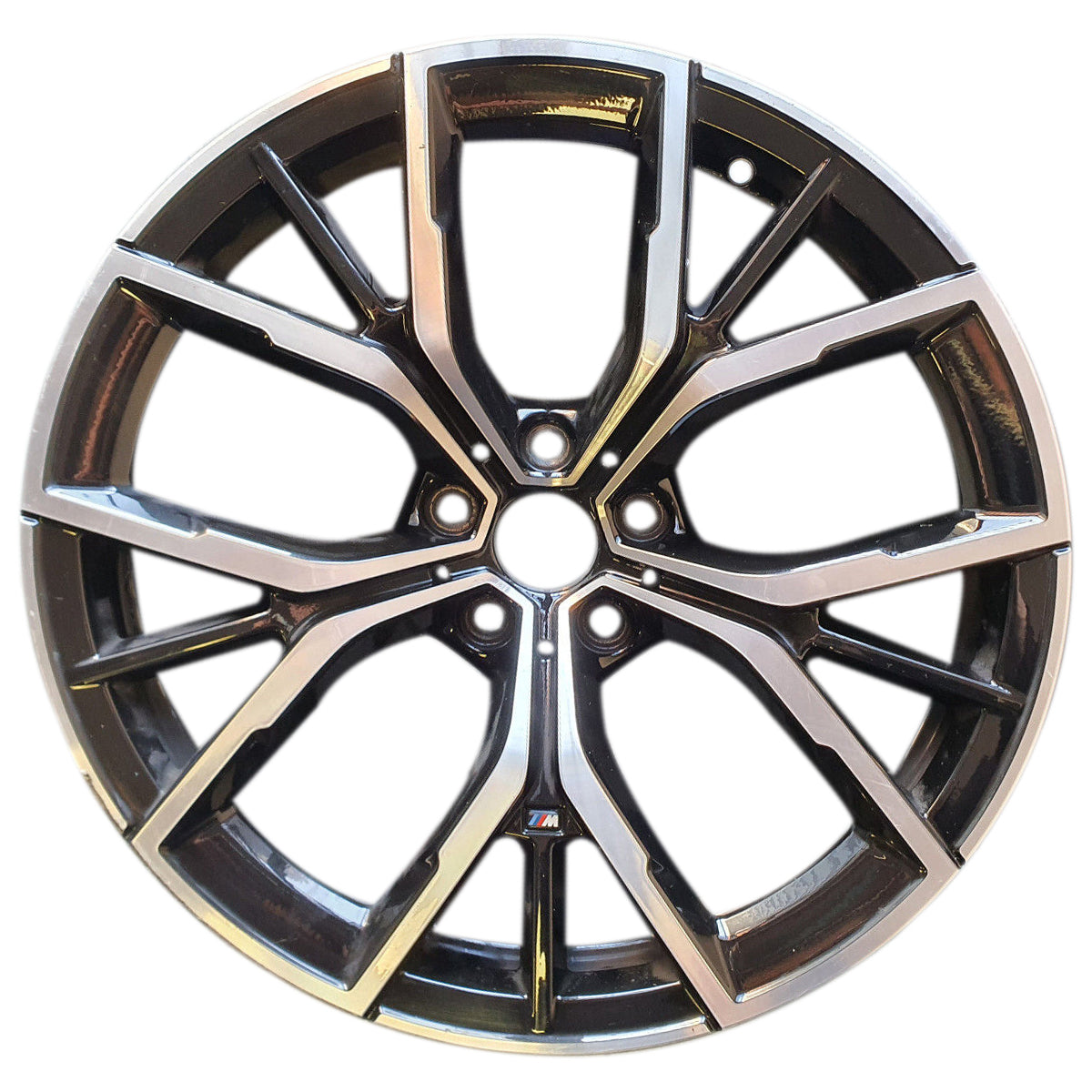 Mâm lazang 2023 BMW 530i 19" bánh sau chính hãng theo xe Style 845M