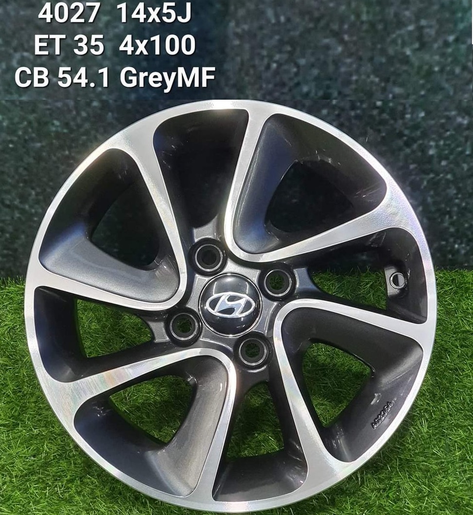Mâm Hyundai i10 Sedan lắp lốp 165/65R14