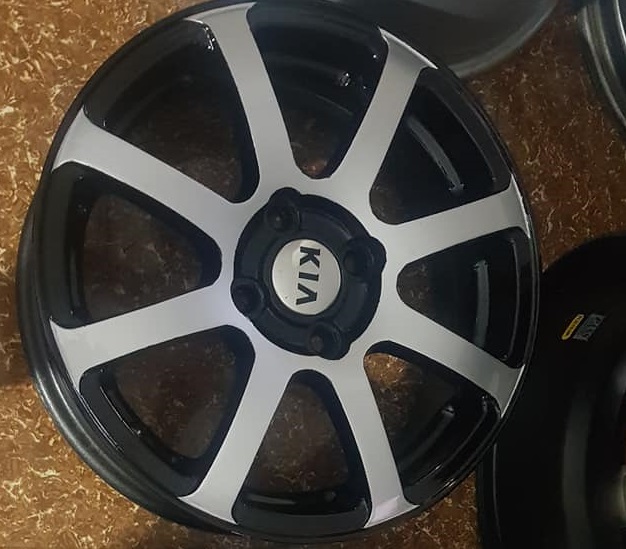 Mâm Kia Morning sport lắp lốp 175/50R15 theo xe