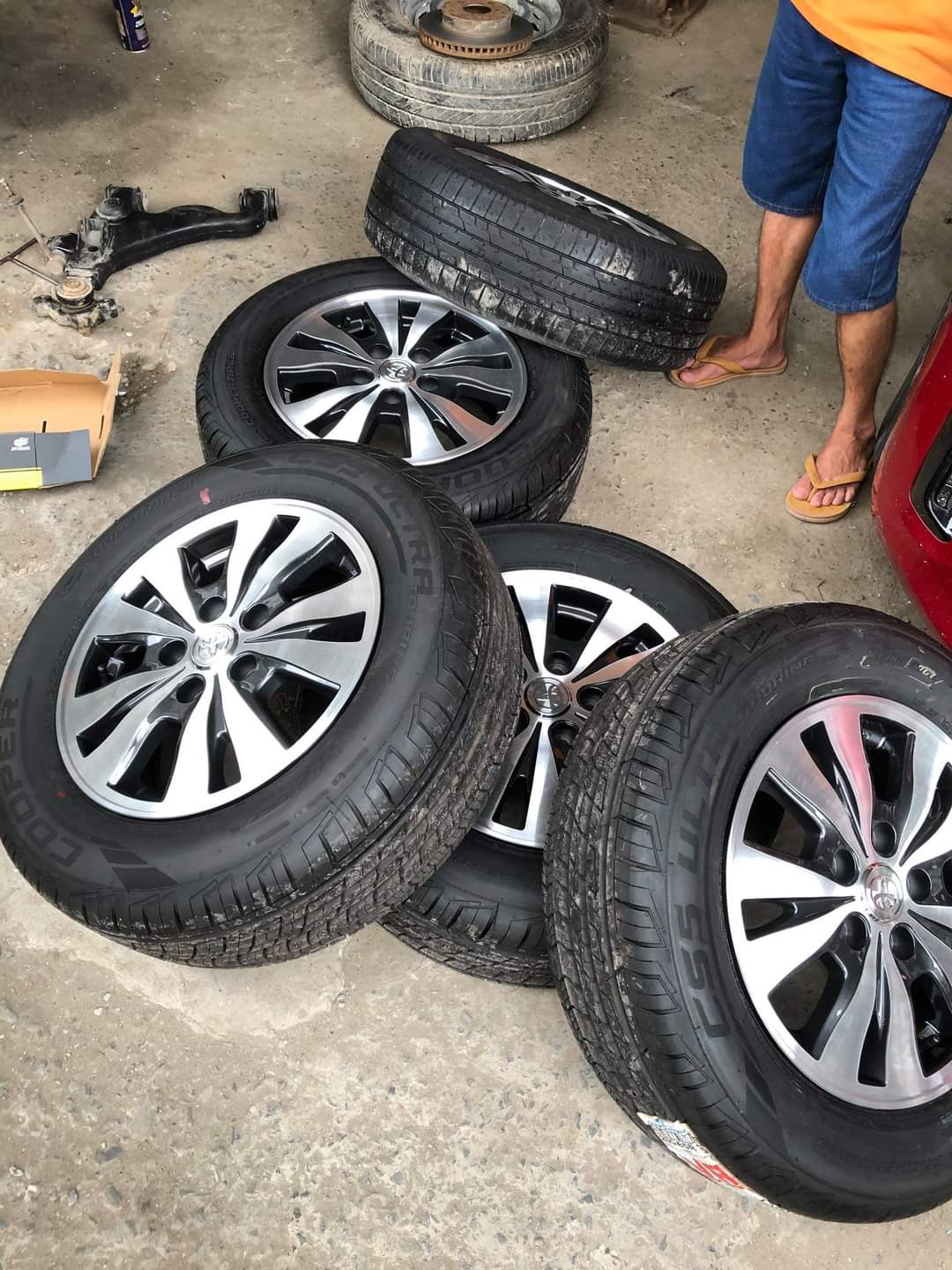 Mâm Lazang Toyota Innova 15 inch tháo xe lắp lốp 205/65R15