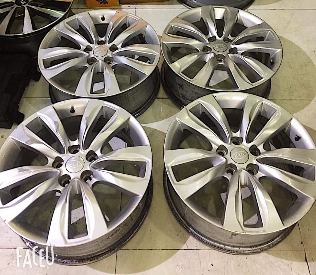 Mâm Lazang Vành KIA SORENTO lắp lốp 235/60R18