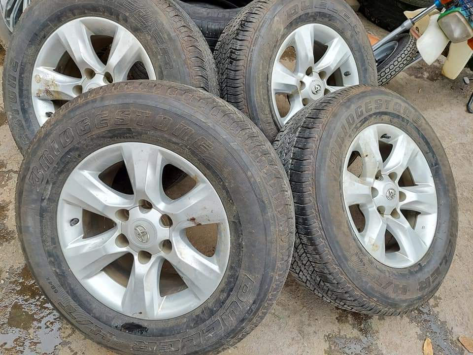 Mâm Lazang Vành Toyota Prado 17 inch lắp lốp 265/65R17